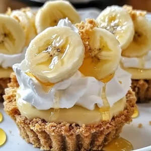 No-Bake Mini Banana Cream Pies - Easy & Delicious Recipe